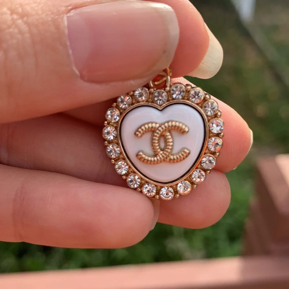 Stamped Luxury Pendant zipper pull - Picture 9 of 9